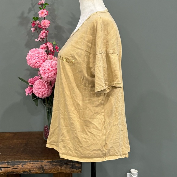 Offline by Aerie “Sunshine O’Clock” 100% Cotton T-Shirt - Picture 4 of 11